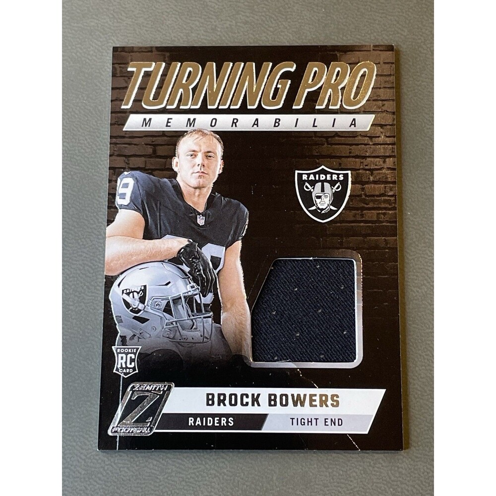 2024 Zenith Brock Bowers RC Patch Z-Jersey #ZJ5 Turning Pro Memorabilia #TPM-BBS - Picture 2 of 5